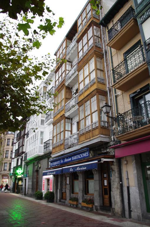 Pension "La Marina" Castro Urdiales Eksteriør bilde